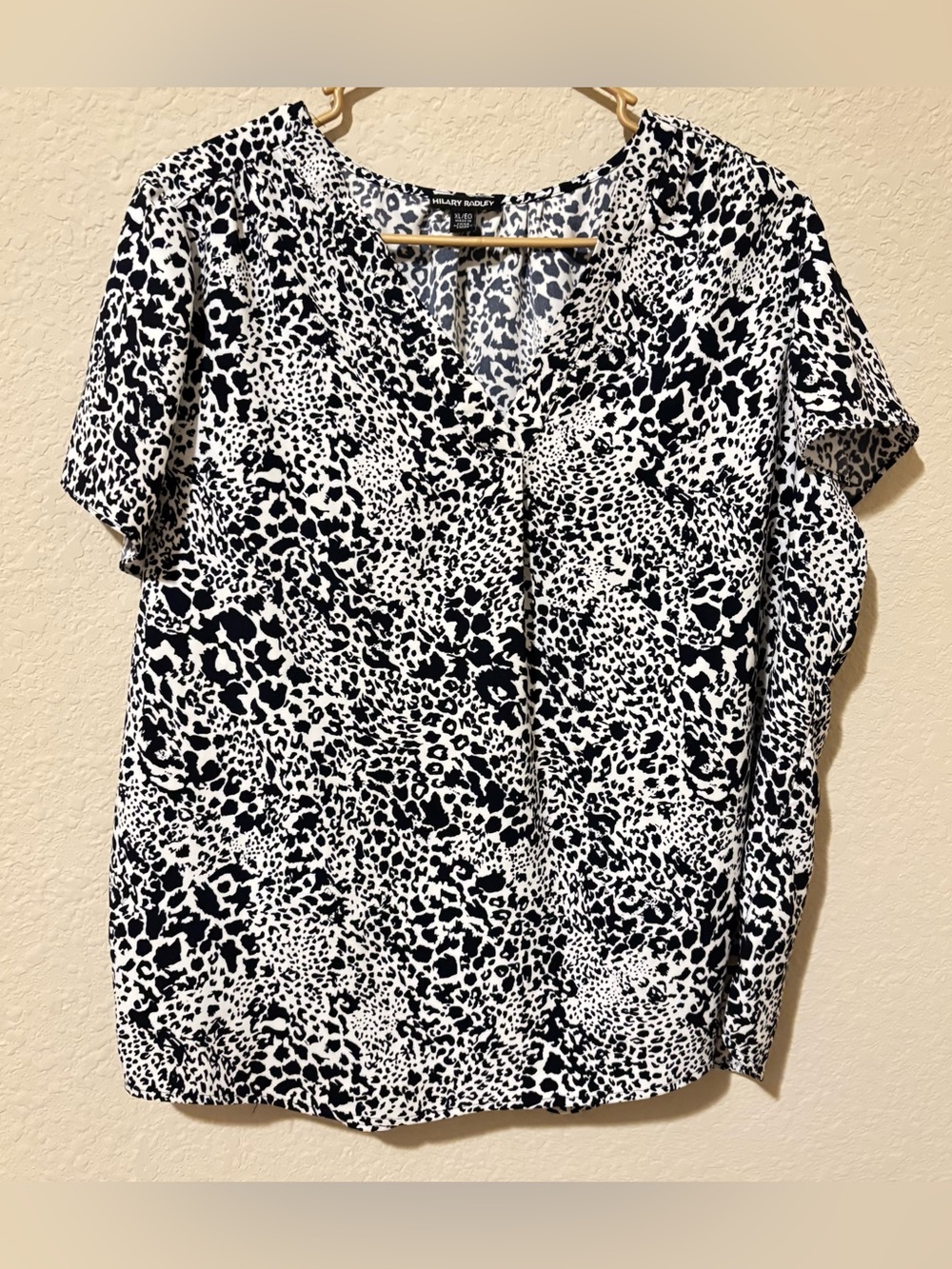 Hilary Radley Womens Shortsleeved Blouse Black White Animal Print Size XL